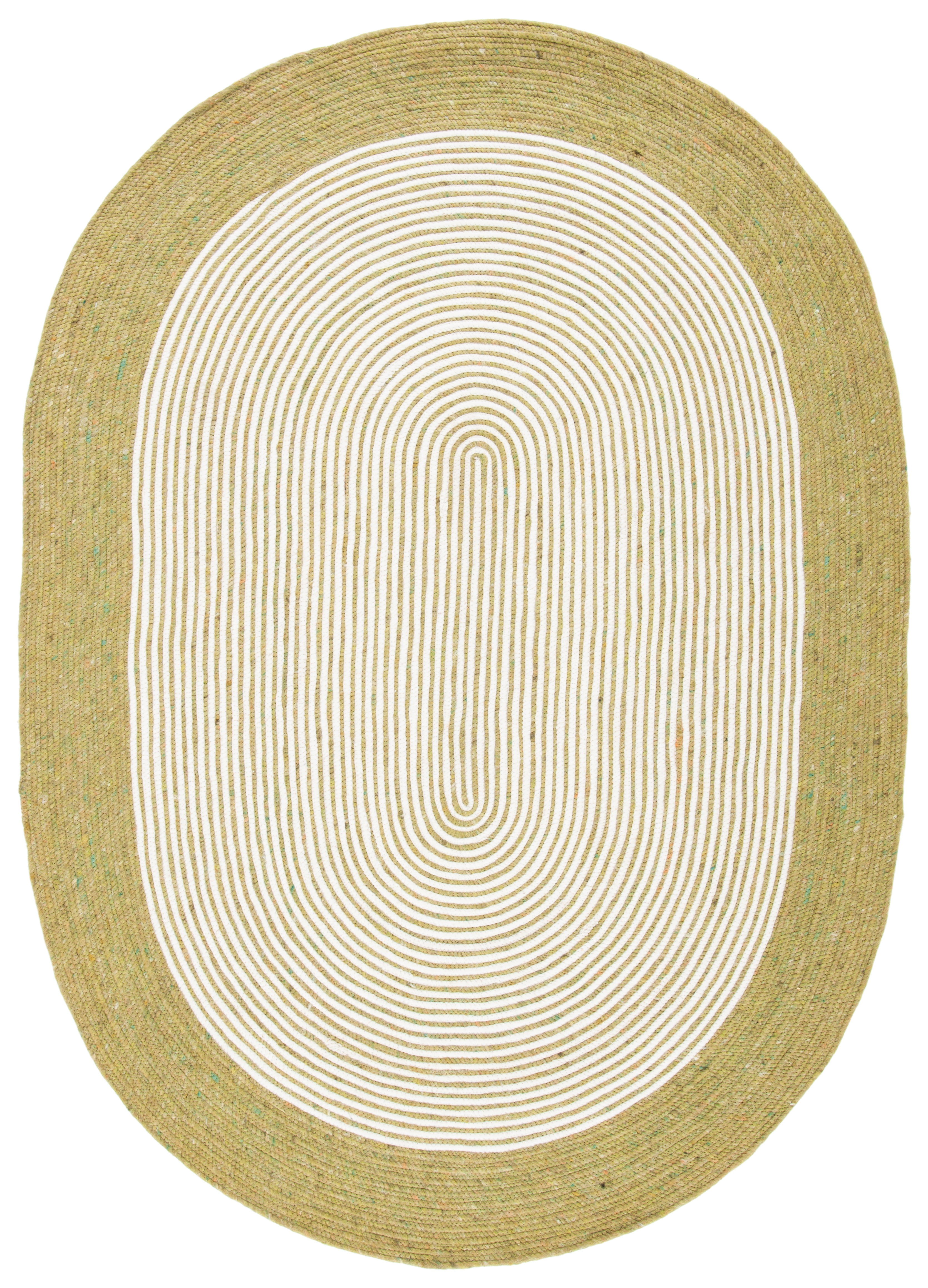 Handmade Green and Ivory Wool Oval Braided Area Rug 6' x 9'