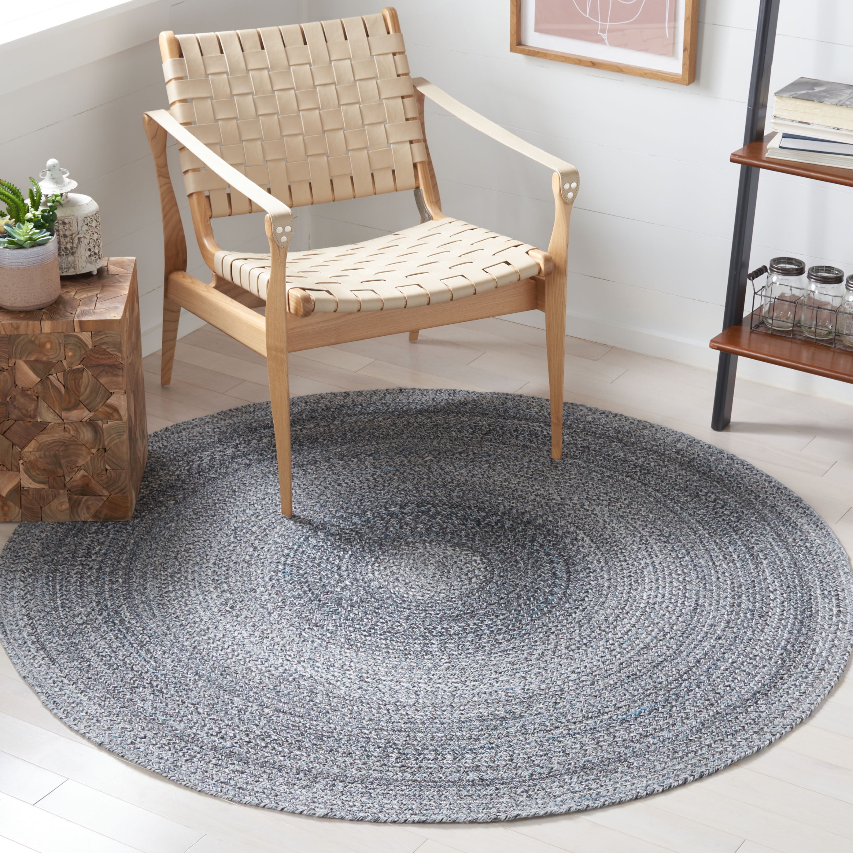 SAFAVIEH Braided Lyla Solid Polyester Reversible Area Rug, Dark Gray/Light Blue, 4' x 4' Round