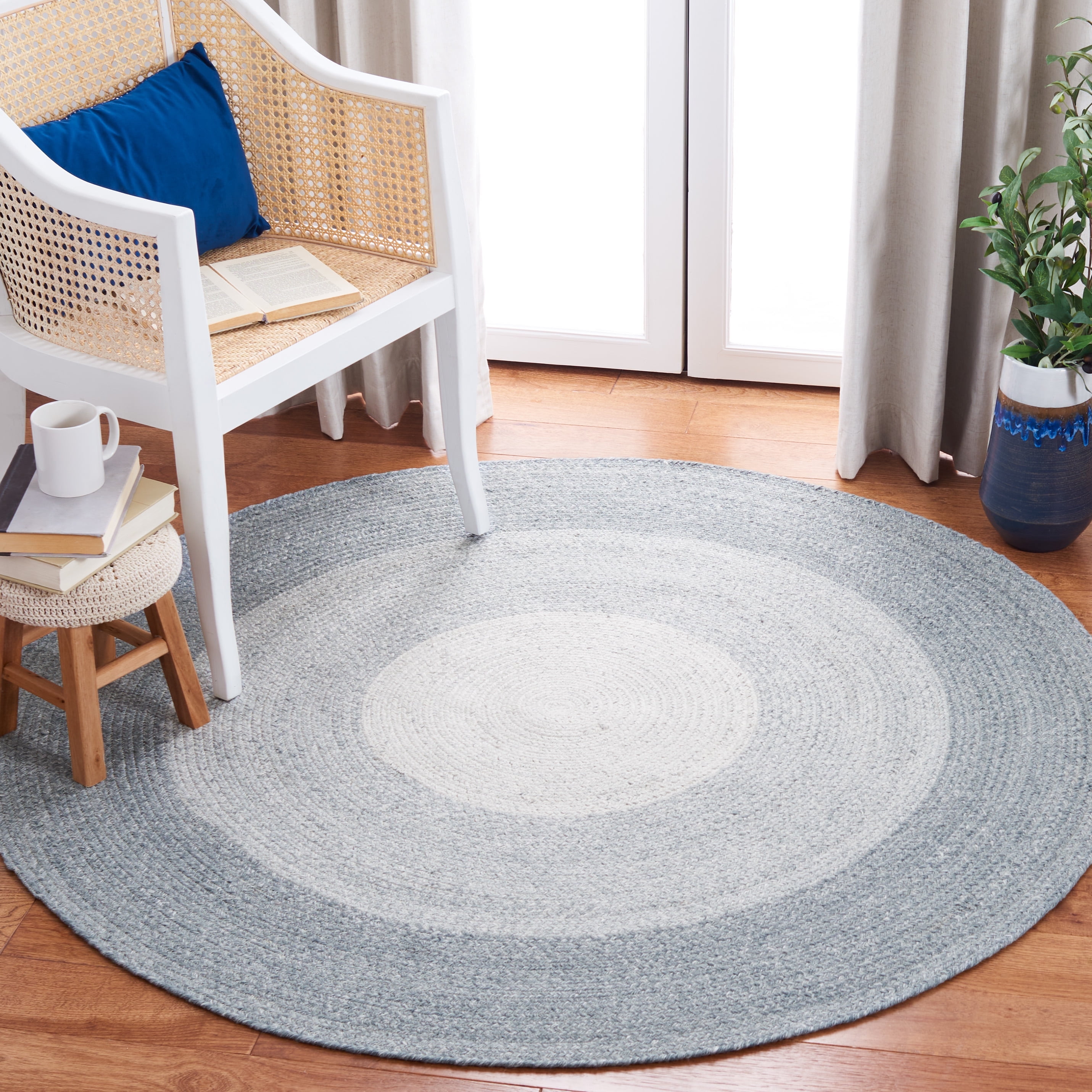 SAFAVIEH Braided Osmond Geometric Polyester Reversible Area Rug, Gray/Ivory, 6' x 6' Round