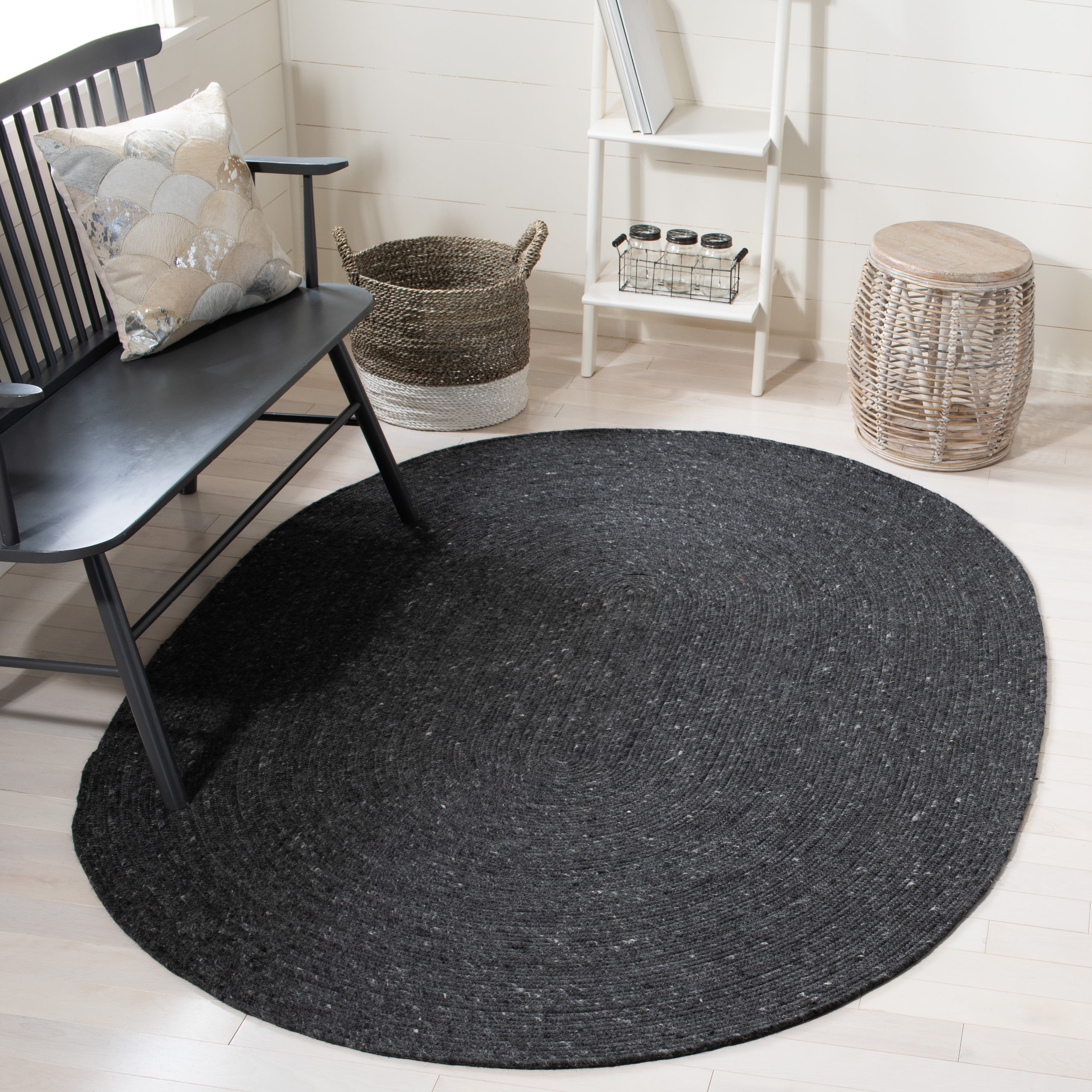 SAFAVIEH Braided Ronan Solid Reversible Area Rug, Black, 5' x 7' Oval