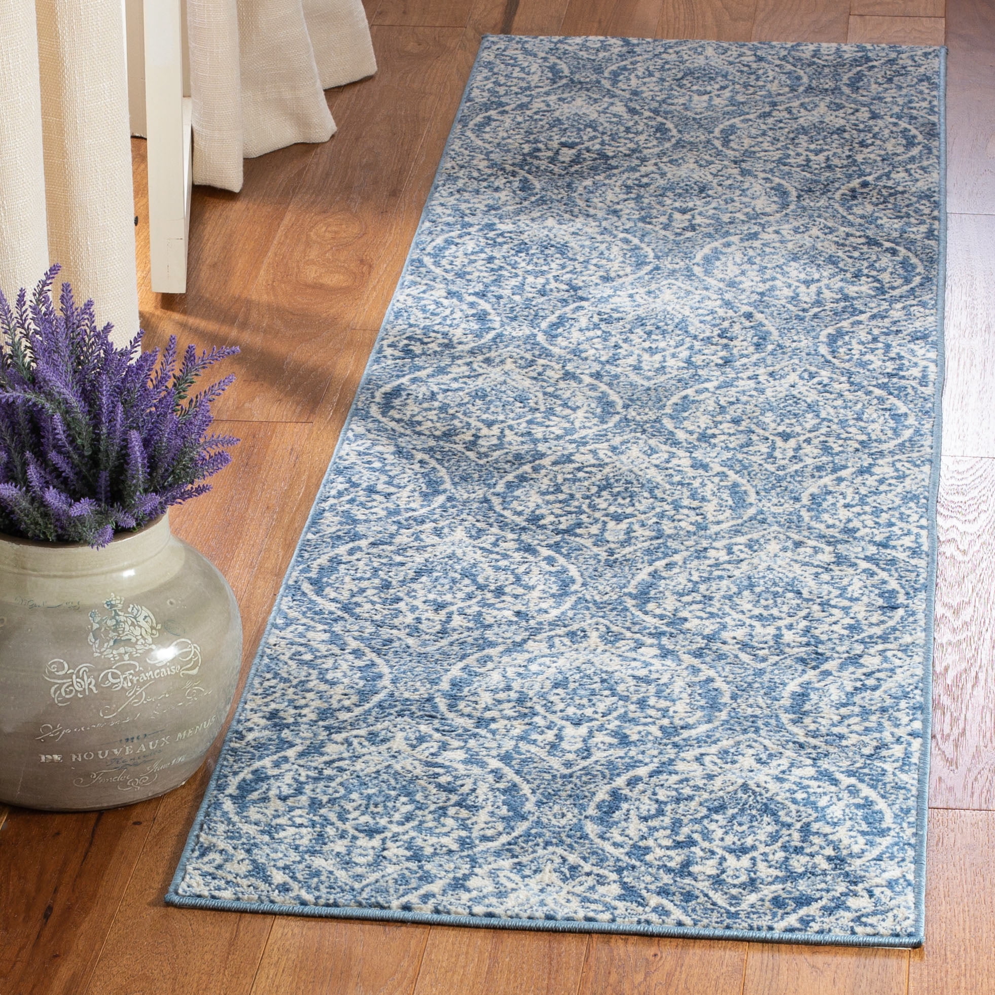 SAFAVIEH Brentwood Braelyn Damask Runner Rug, Navy/Light Gray, 2' x 6'