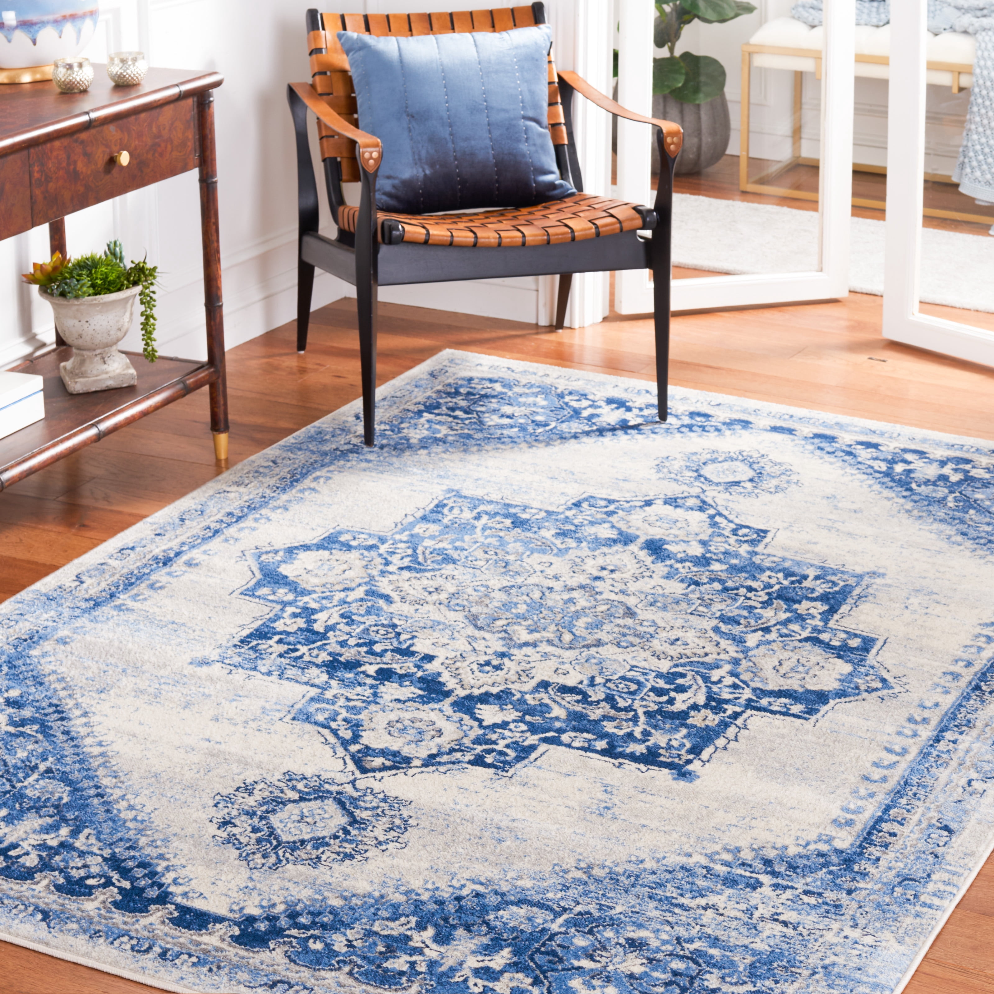SAFAVIEH Brentwood Clotilda Oriental Area Rug, Blue/Ivory, 6'7" x 6'7" Square