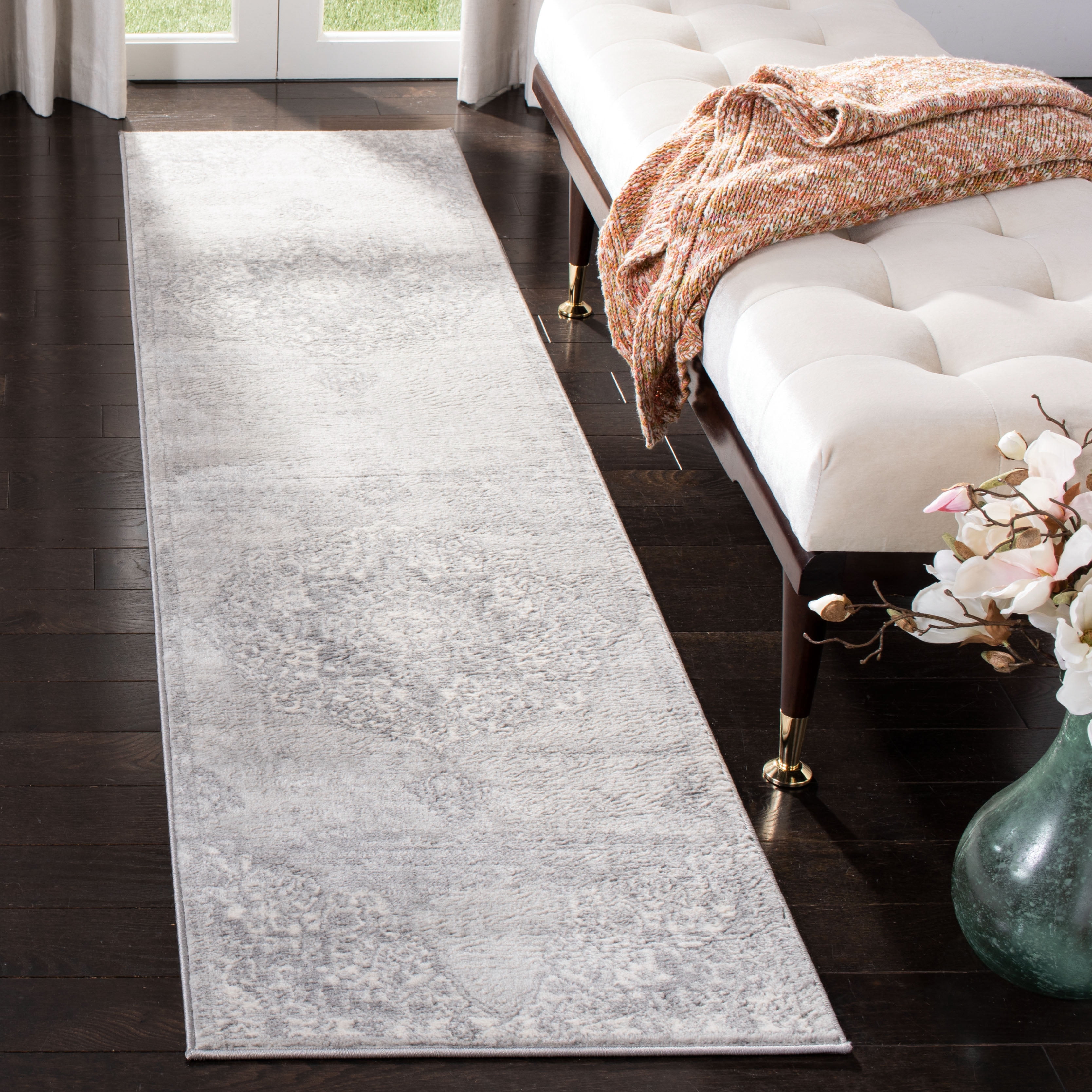SAFAVIEH Brentwood Dimitri Floral Bordered Runner Rug, 2' x 20', Grey/Ivory