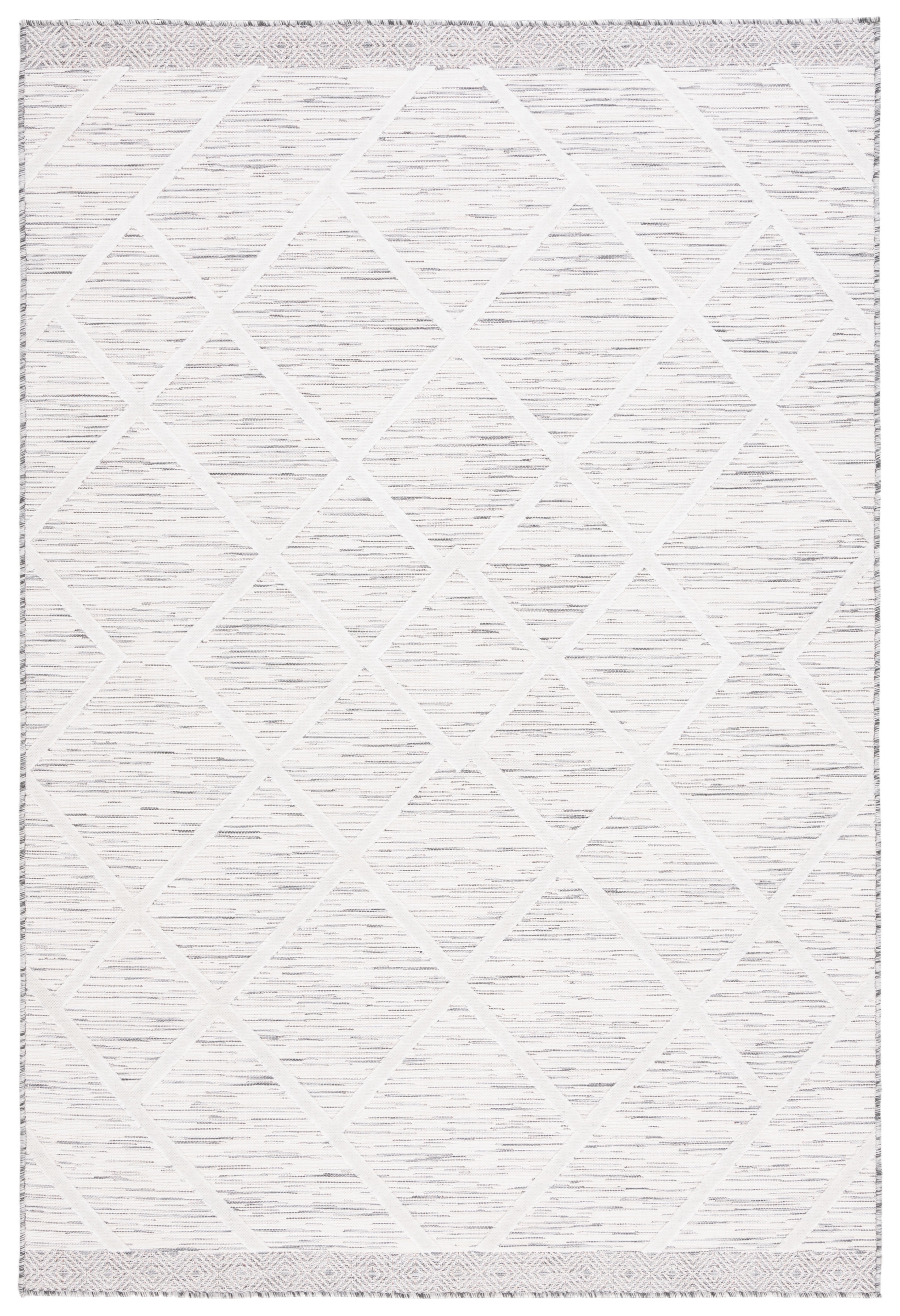 Ivory Diamond Patterned Synthetic Indoor/Outdoor Rug 5'1" x 7'6"