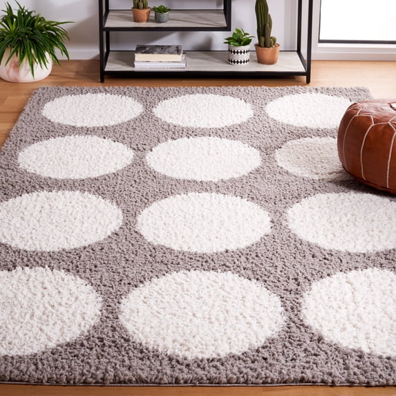 SAFAVIEH Calico Cian Geometric Polyester Shag Area Rug, Gray/Ivory, 6'7" x 6'7" Square