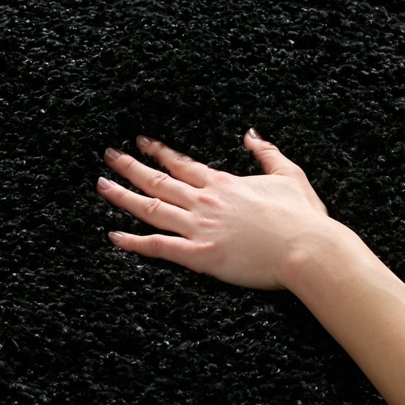 SAFAVIEH California Plush Solid Shag Area Rug, Black/Ivory, 4' x 6' - Modern Design, Black & Ivory, Non-Shedding & Easy Cleaning, Ultra Plush Thick Pile, Ideal for Living Room, Bedroom, Entryway