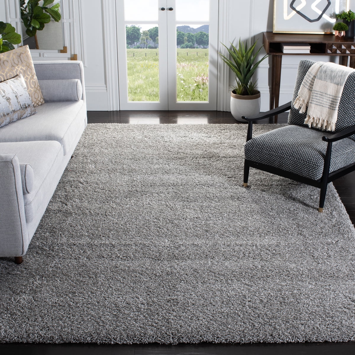 SAFAVIEH California Plush Solid Shag Area Rug, Silver, 11' x 11' Square - Large - Modern Design, Silver, Non-Shedding & Easy Cleaning, Ultra Plush Thick Pile, Ideal for Living Room, Bedroom
