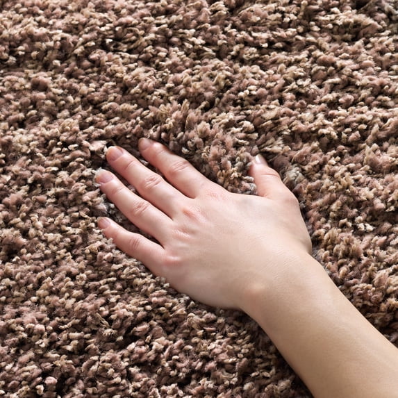 SAFAVIEH California Plush Solid Shag Area Rug, Taupe, 4' x 6' - Modern Design, Taupe, Non-Shedding & Easy Cleaning, Ultra Plush Thick Pile, Ideal for Living Room, Bedroom, Entryway, Bathroom