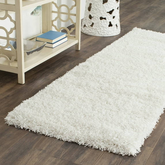 SAFAVIEH California Plush Solid Shag Runner Rug, White, 2'3" x 7' - Modern Design, White, Non-Shedding & Easy Cleaning, Ultra Plush Thick Pile, Ideal for Living Room, Bedroom, Entryway, Hallway