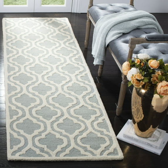 SAFAVIEH Cambridge Devereux Geometric Wool Runner Rug, Spa/Ivory, 2'6" x 8'