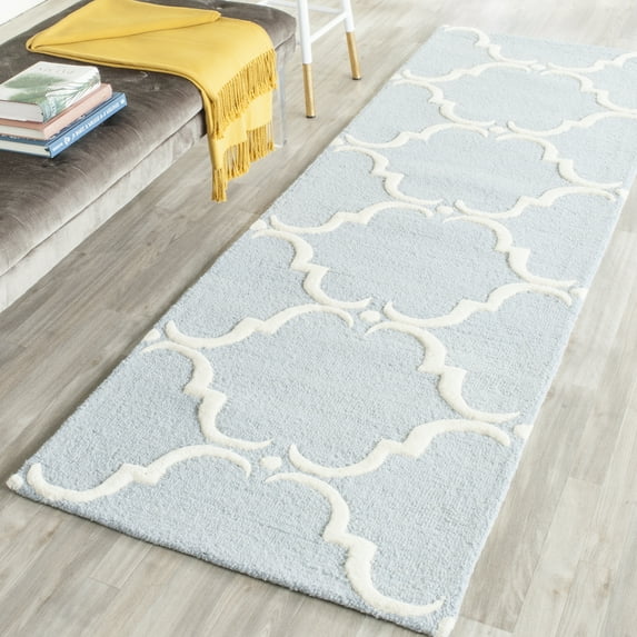 SAFAVIEH Cambridge Hamilton Geometric Wool Runner Rug, Blue/Ivory, 2'6" x 6'