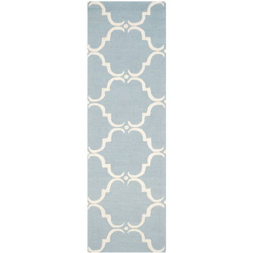 Handmade Blue and Ivory Wool Tufted Area Rug