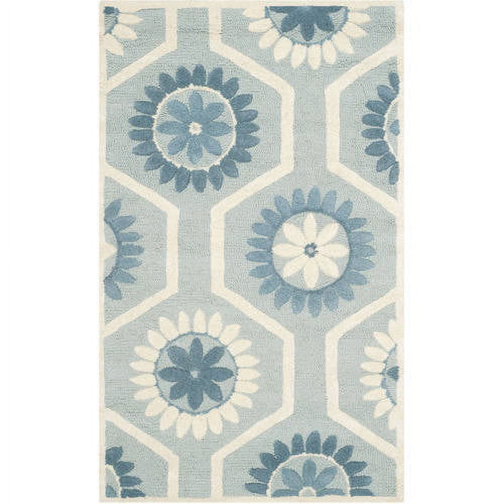 Hand-Tufted Elegance Blue & Ivory Wool Area Rug, 4' x 6'