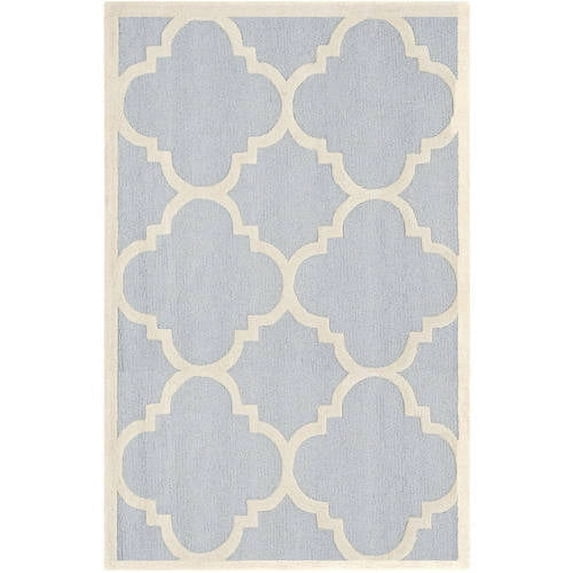SAFAVIEH Cambridge Justine Geometric Quatrefoil Wool Area Rug, Light Blue/Ivory, 5' x 8'