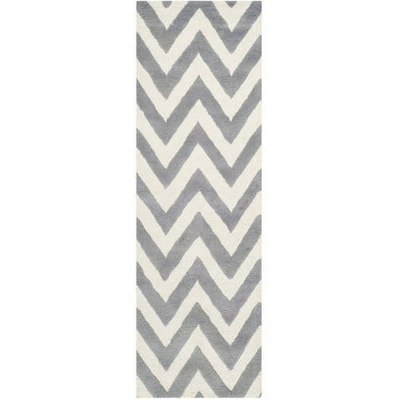 SAFAVIEH Cambridge Kaitlyn Geometric Wool Runner Rug, Silver/Ivory, 2'6" x 8'