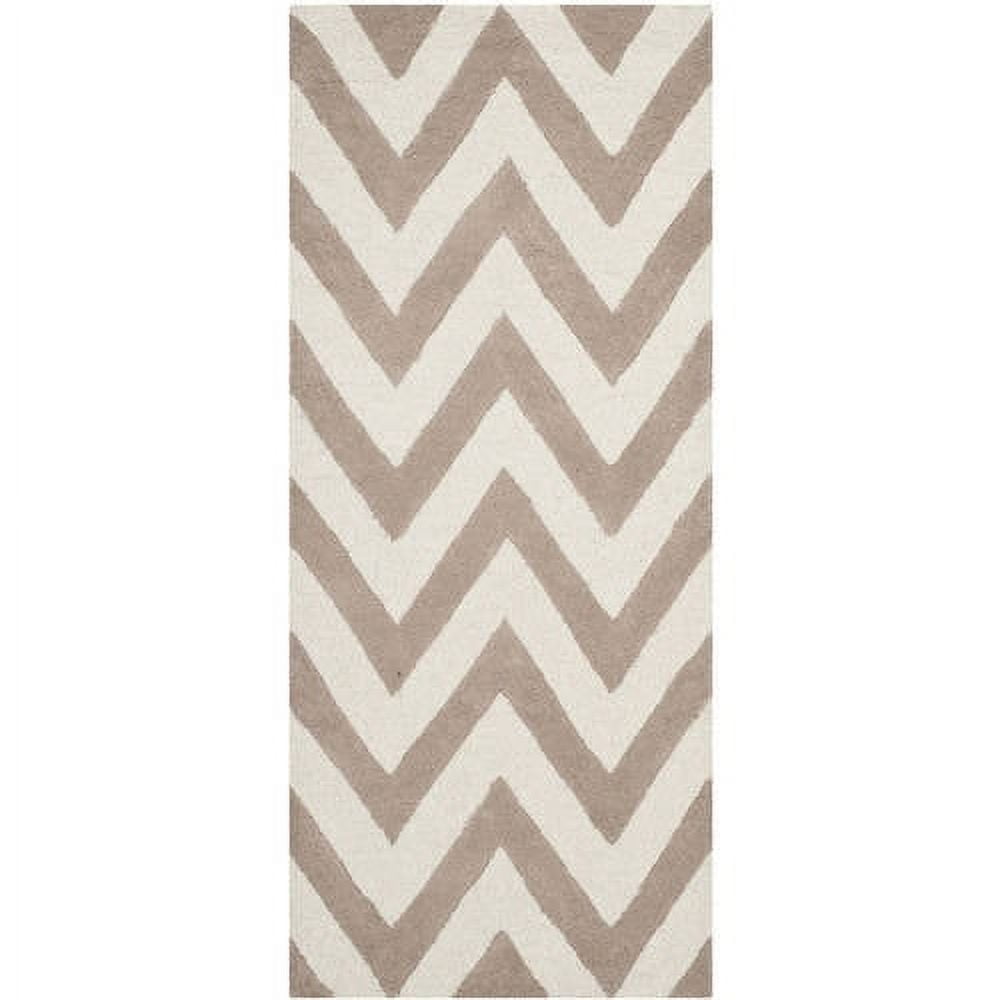 Beige and Ivory Hand-Tufted Wool Chevron Runner Rug, 2'6" x 6'