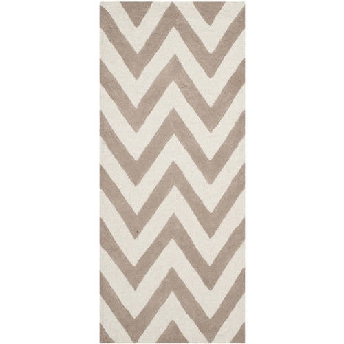 Beige and Ivory Hand-Tufted Wool Chevron Runner Rug, 2'6" x 6'