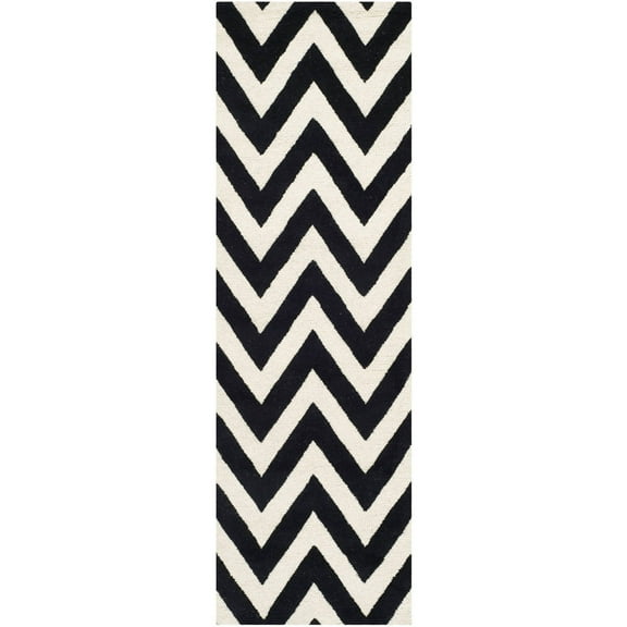 SAFAVIEH Cambridge Kaitlyn Zig Zag Stripes Wool Runner Rug, Black/Ivory, 2'6" x 6'