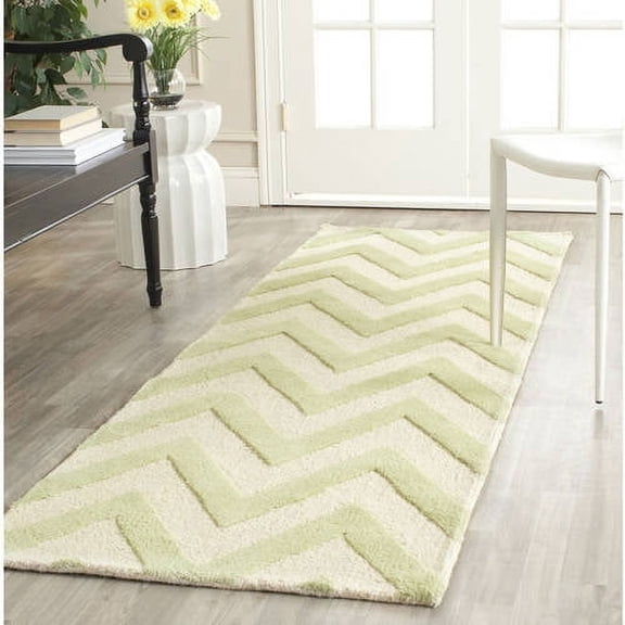 SAFAVIEH Cambridge Kaitlyn Zig Zag Stripes Wool Runner Rug, Light Green/Ivory, 2'6" x 6'