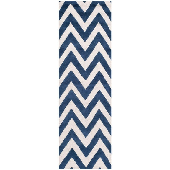 SAFAVIEH Cambridge Kaitlyn Zig Zag Stripes Wool Runner Rug, Navy/Ivory, 2'6" x 8'
