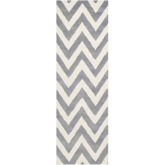 SAFAVIEH Cambridge Kaitlyn Zig Zag Stripes Wool Runner Rug, Silver/Ivory, 2'6" x 10'