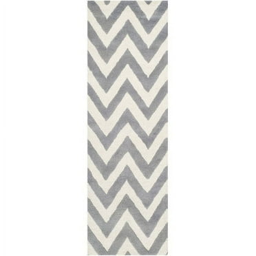 SAFAVIEH Cambridge Kaitlyn Zig Zag Stripes Wool Runner Rug, Silver/Ivory, 2'6" x 14'