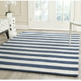 thumbnail image 1 of SAFAVIEH Cambridge Keaton Geometric Wool Area Rug, Navy/Ivory, 5' x 8', 1 of 7