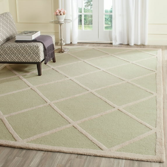 SAFAVIEH Cambridge Kennedy Geometric Diamonds Wool Area Rug, Light Green/Ivory, 6' x 9'