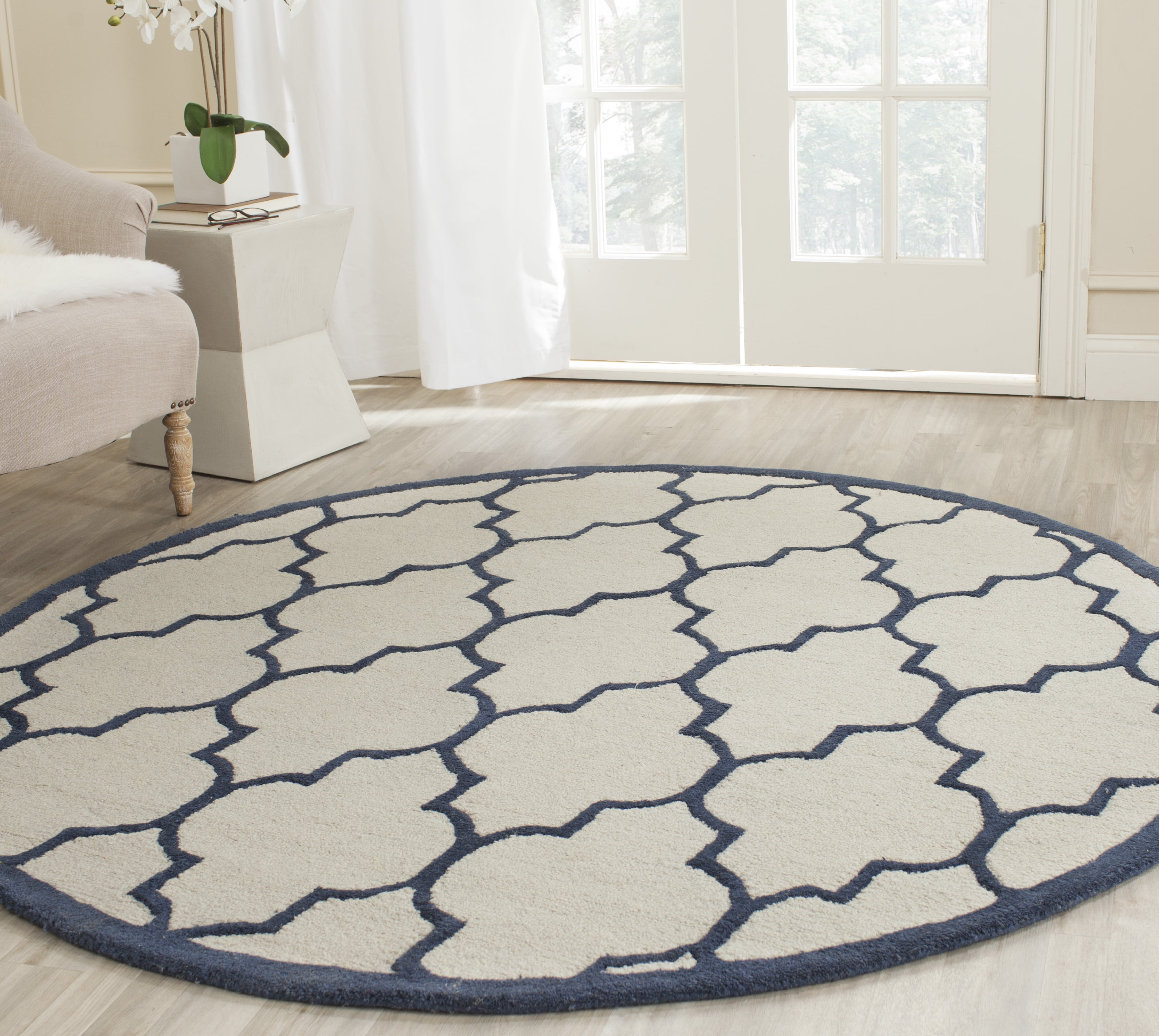 SAFAVIEH Cambridge Kevin Geometric Wool Area Rug, Ivory/Navy, 6' x 6 ...