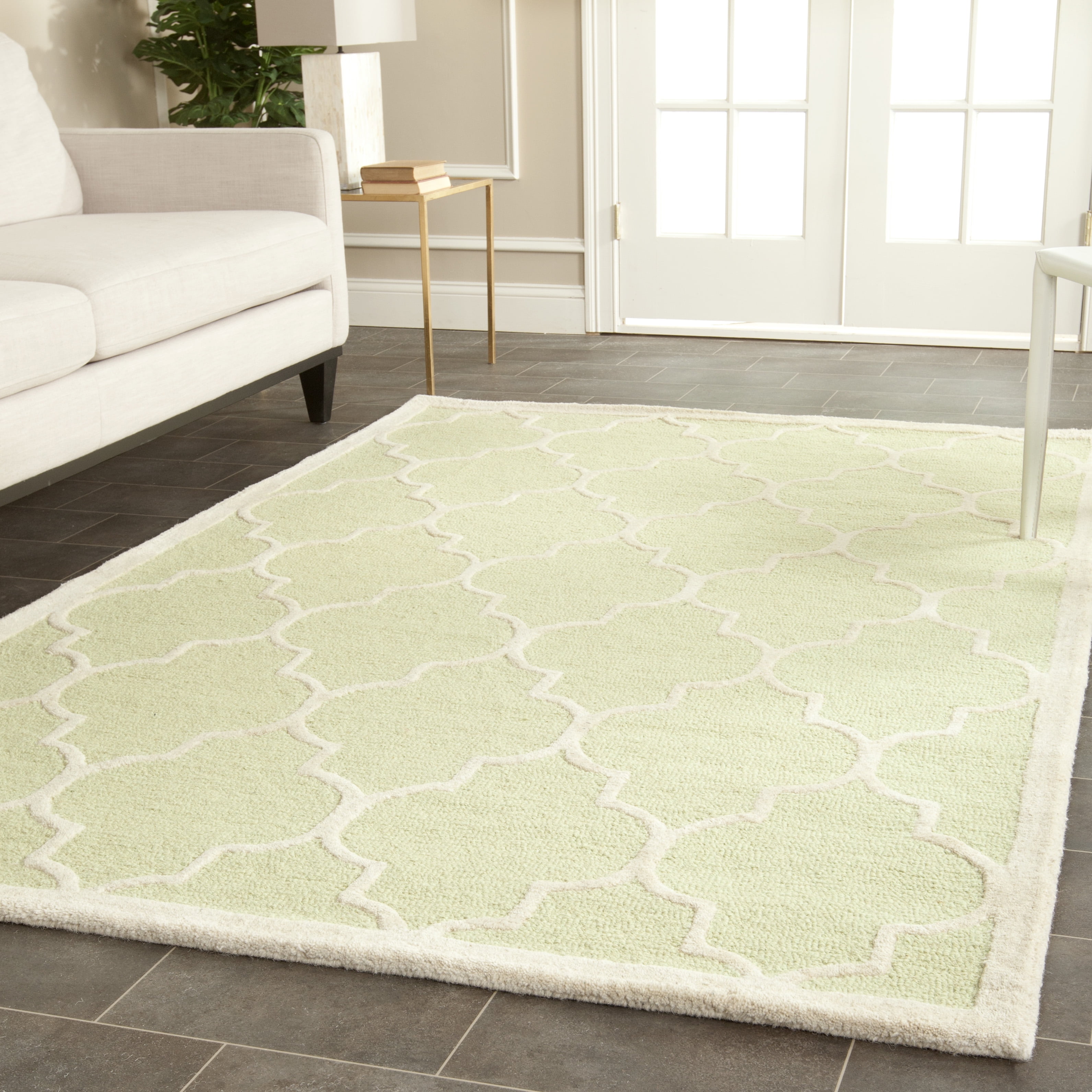 Ivory and Light Green Hand-Tufted Wool Round Rug