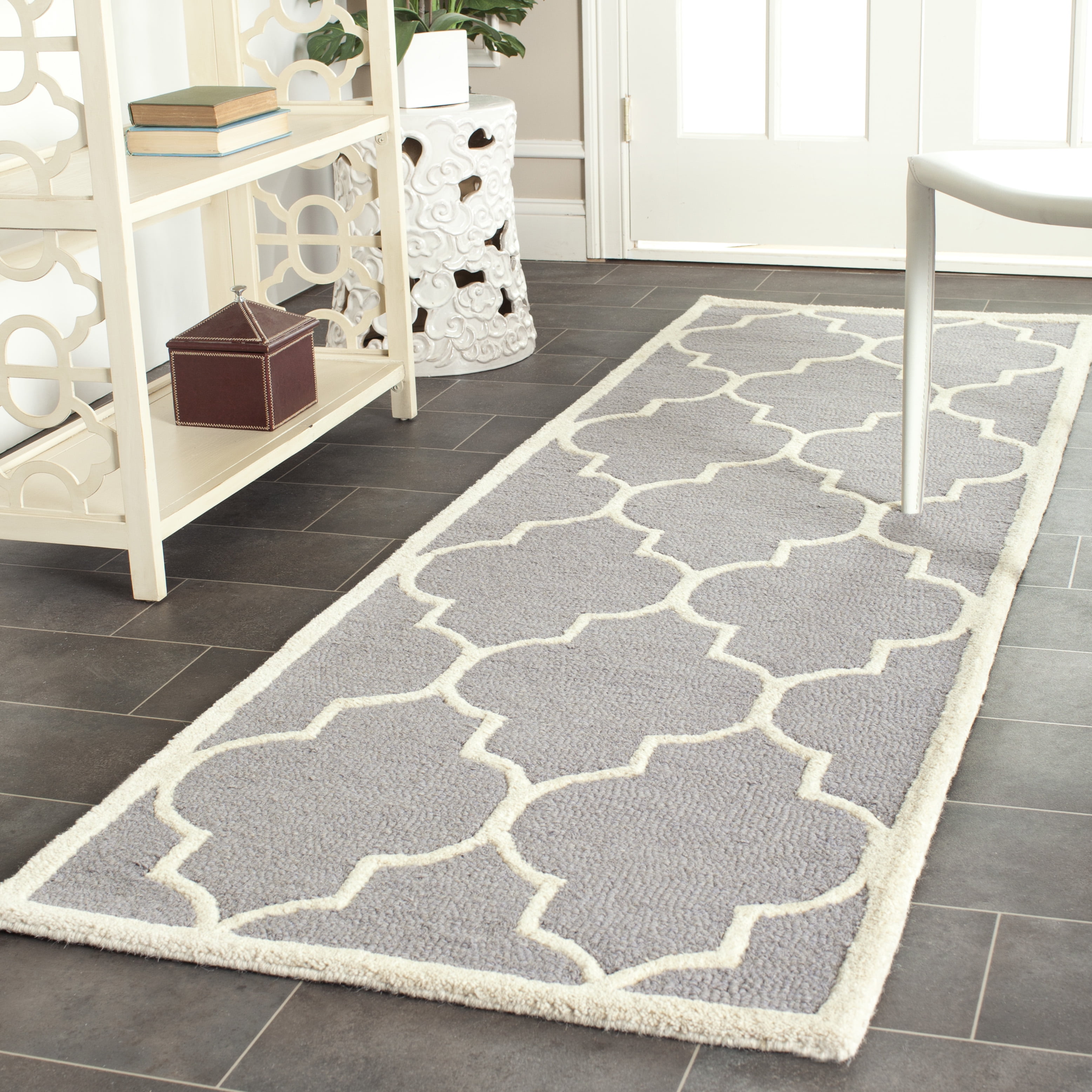 Ivory and Silver Hand-Tufted Wool Runner Rug, 2'6" x 8'
