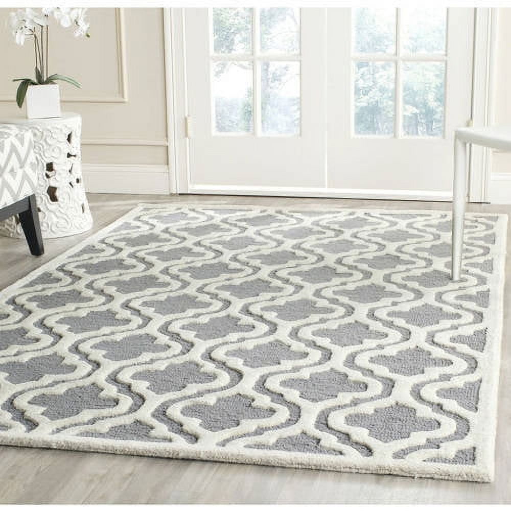 Hand-Tufted Silver & Ivory Wool Blend 2'6" x 4' Area Rug