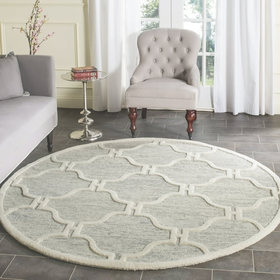 SAFAVIEH Cambridge Kodey Geometric Wool Area Rug, Light Gray/Ivory, 6' x 6' Round