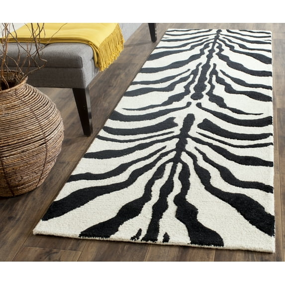 SAFAVIEH Cambridge Leah Geometric Wool Runner Rug, Ivory/Black, 2'6" x 8'