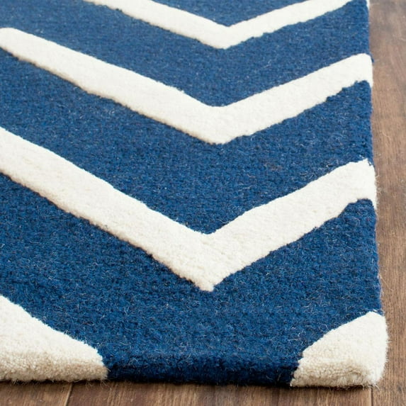 SAFAVIEH Cambridge Leon Geometric Wool Runner Rug, Navy/Ivory, 2'6" x 6'