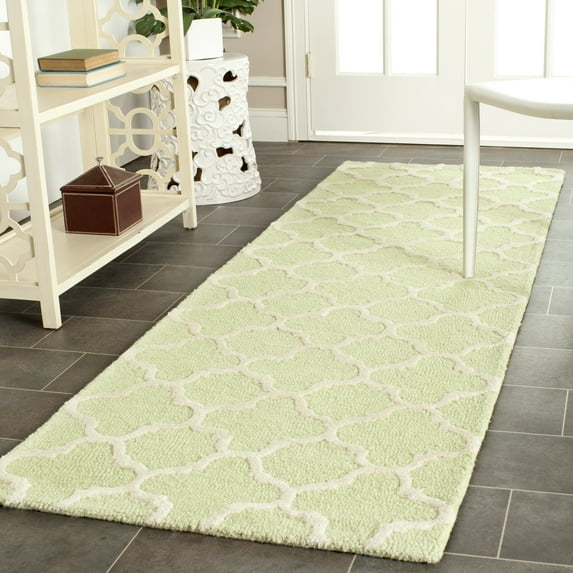 SAFAVIEH Cambridge Leonard Geometric Wool Runner Rug, Light Green/Ivory, 2'6" x 6'