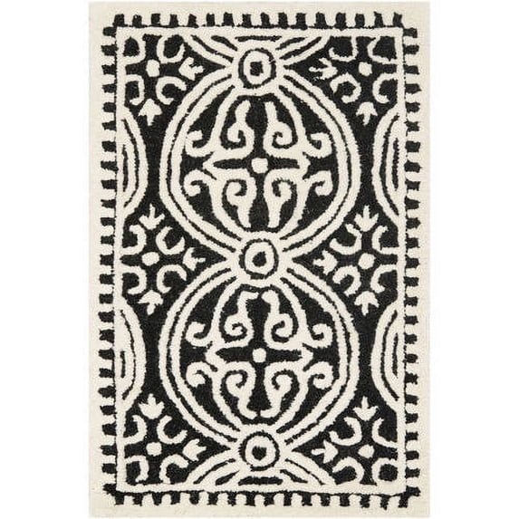 SAFAVIEH Cambridge Leslie Geometric Wool Area Rug, Black/Ivory, 4' x 4' Square