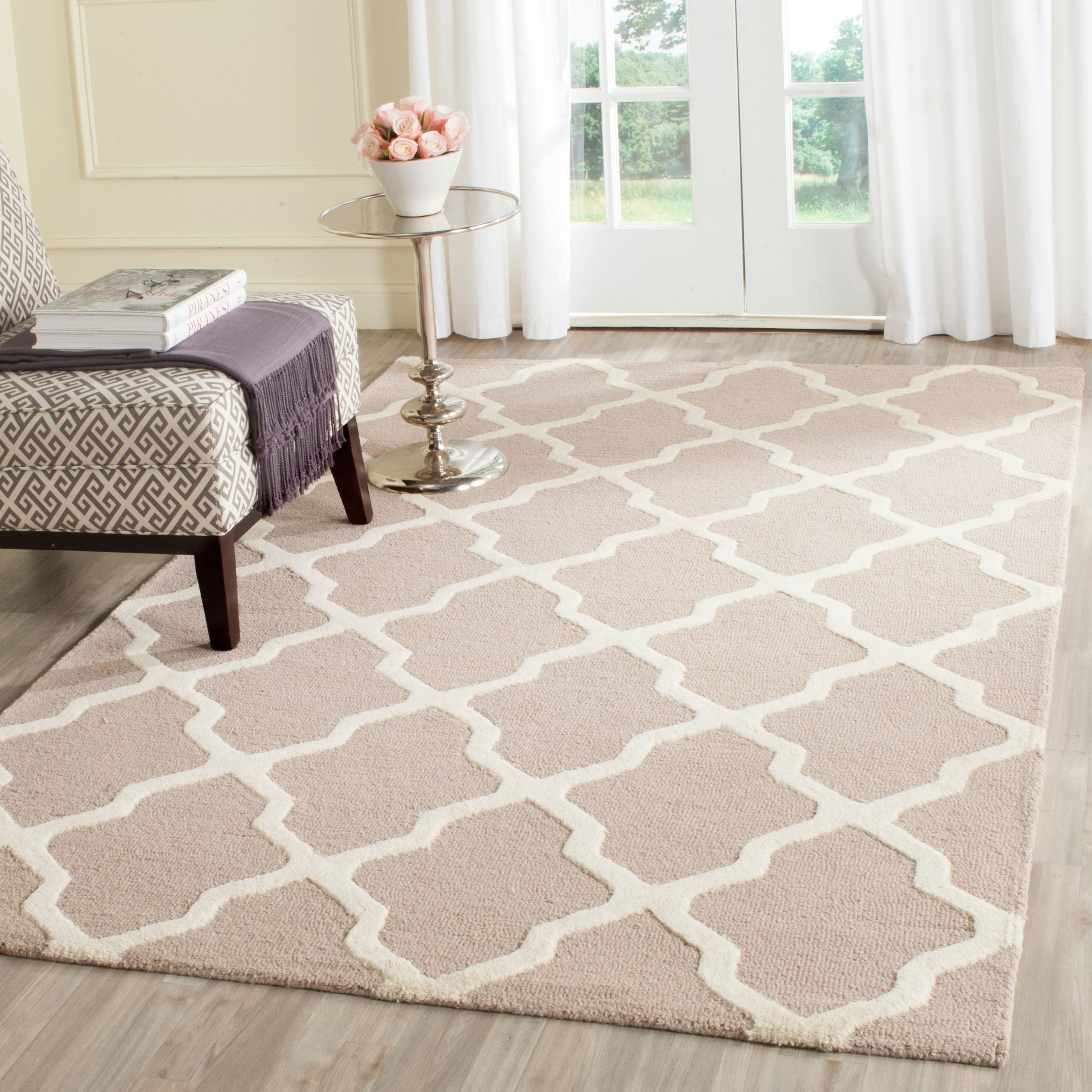Beige and Ivory Hand-Tufted Wool Area Rug, 5' x 8'
