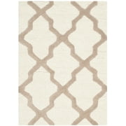 SAFAVIEH Cambridge Liam Geometric Wool Area Rug, Ivory/Beige, 2'6" x 4'