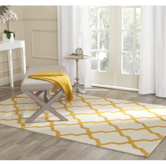 SAFAVIEH Cambridge Liam Geometric Wool Area Rug, Ivory/Gold, 4' x 4' Square