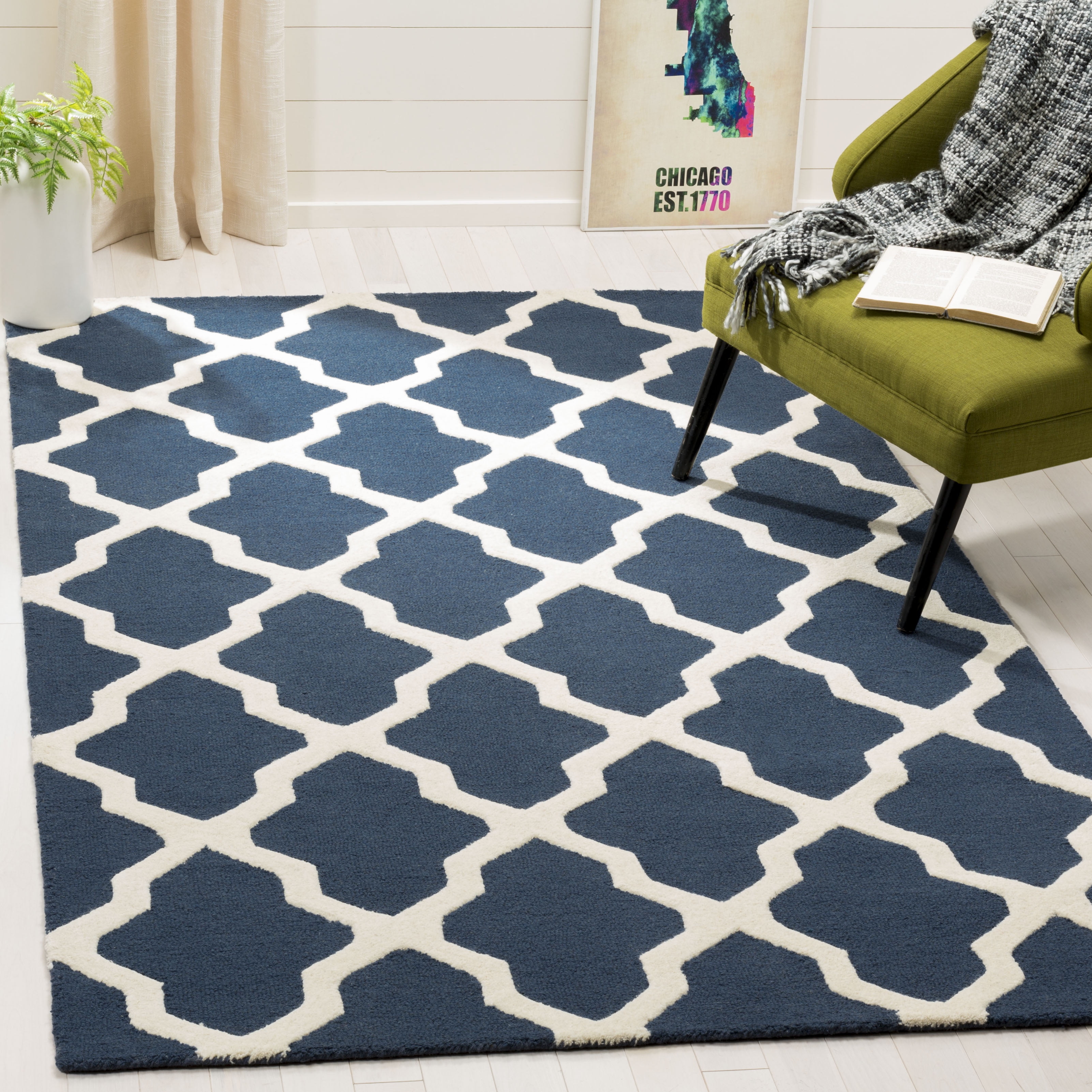SAFAVIEH Cambridge Liam Geometric Wool Area Rug, Navy Blue/Ivory, 4' x 6'