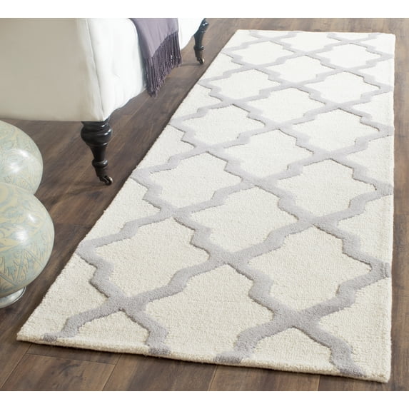 Safavieh Cambridge Rug Collection Transitional Trellis Hand Tufted Off-White Geometric Area Rugs, 2'6" x 10'