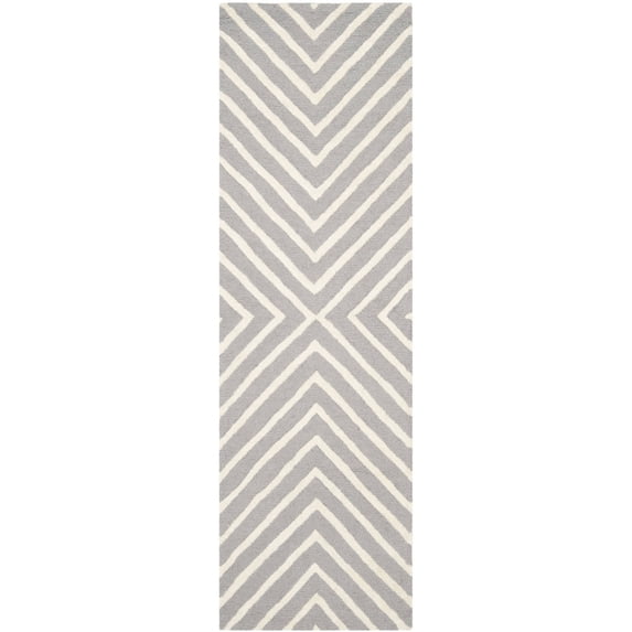 SAFAVIEH Cambridge Lilly Diamond Striped Wool Runner Rug, Silver/Ivory, 2'6" x 14'