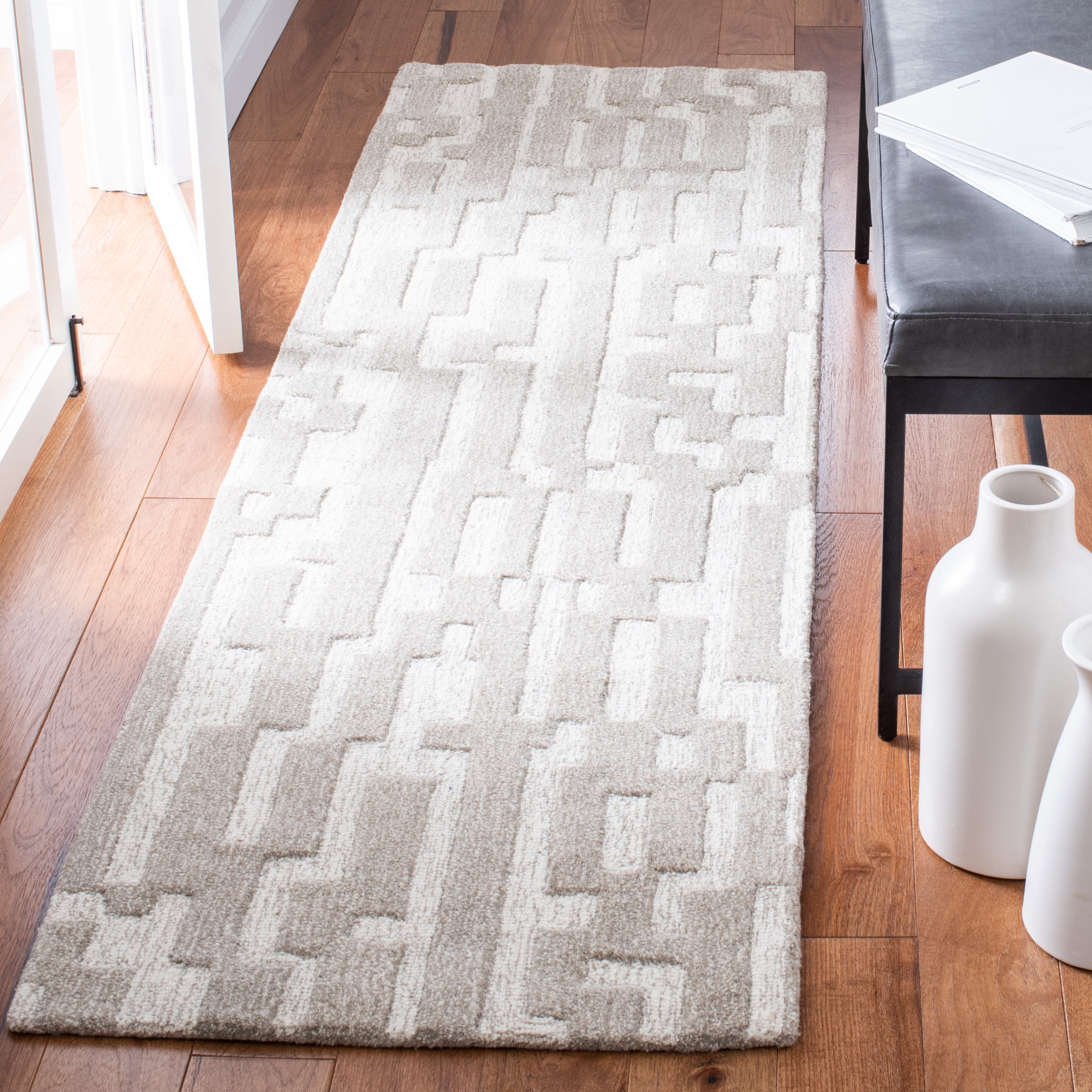SAFAVIEH Cambridge Macy Geometric Wool Runner Rug, Beige/Gray, 2'3" x 8'