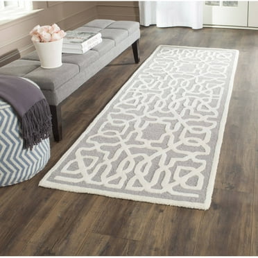 SAFAVIEH Cambridge Norbert Geometric Wool Runner Rug, Silver/Ivory, 2'6" x 8'