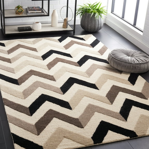 SAFAVIEH Cambridge Percival Geometric Wool Area Rug, Ivory/Black, 4' x 6'
