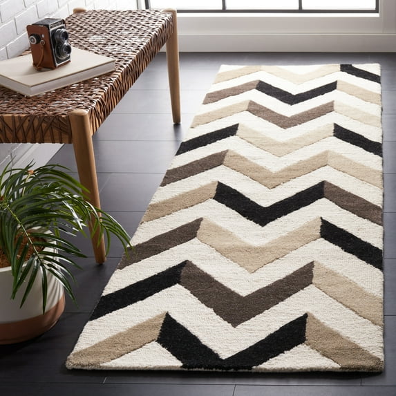 SAFAVIEH Cambridge Percival Geometric Wool Runner Rug, Ivory/Black, 2'6" x 12'