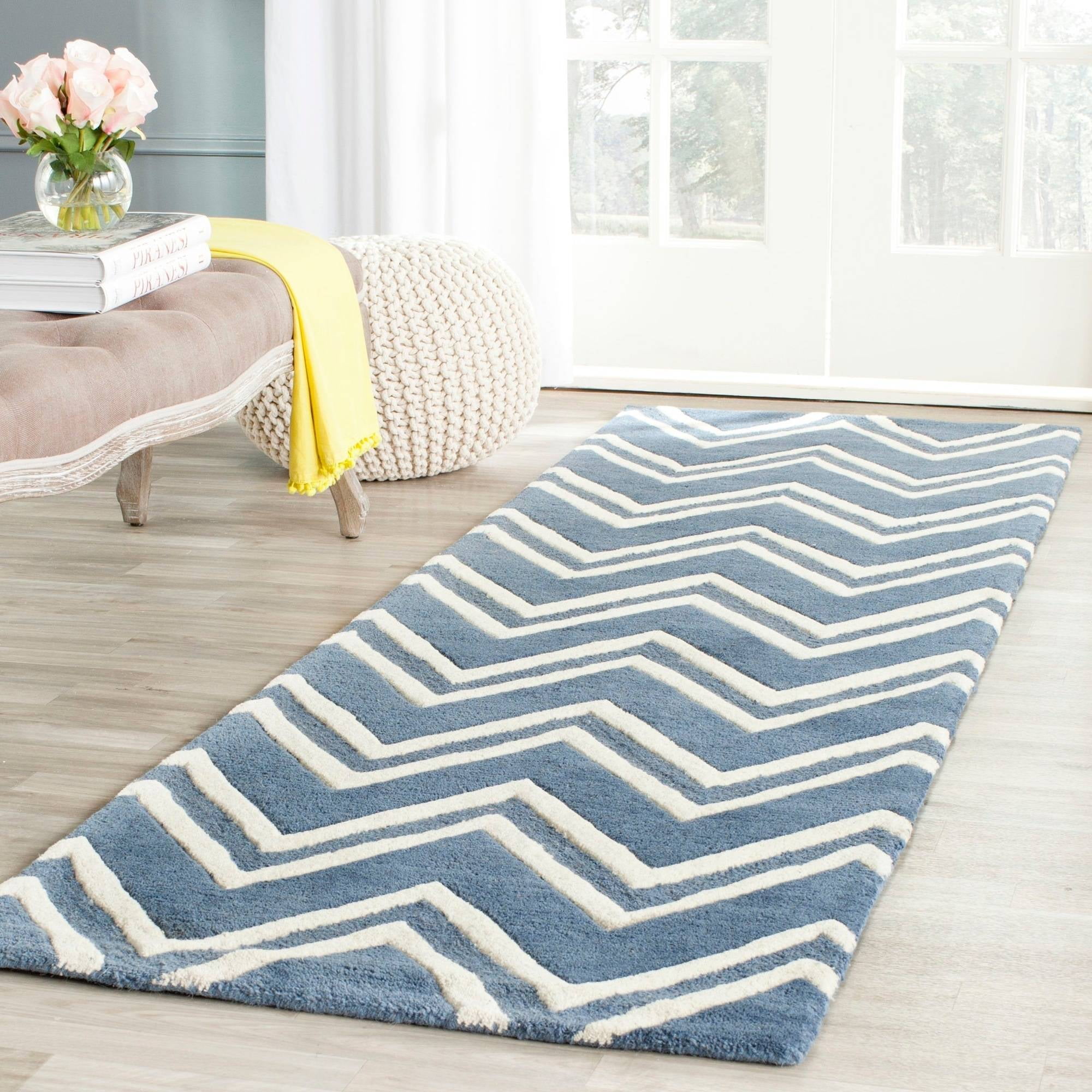 Navy and Ivory Hand-Tufted Wool Zig Zag Runner Rug