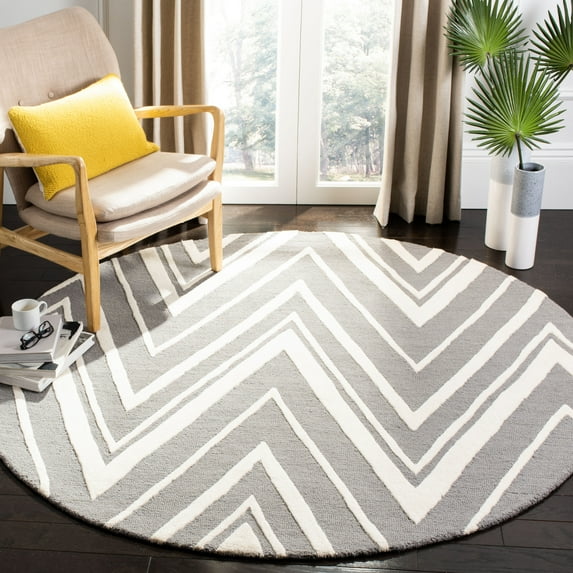 SAFAVIEH Cambridge Sam Geometric Wool Area Rug, Dark Gray/Ivory, 4' x 4' Round