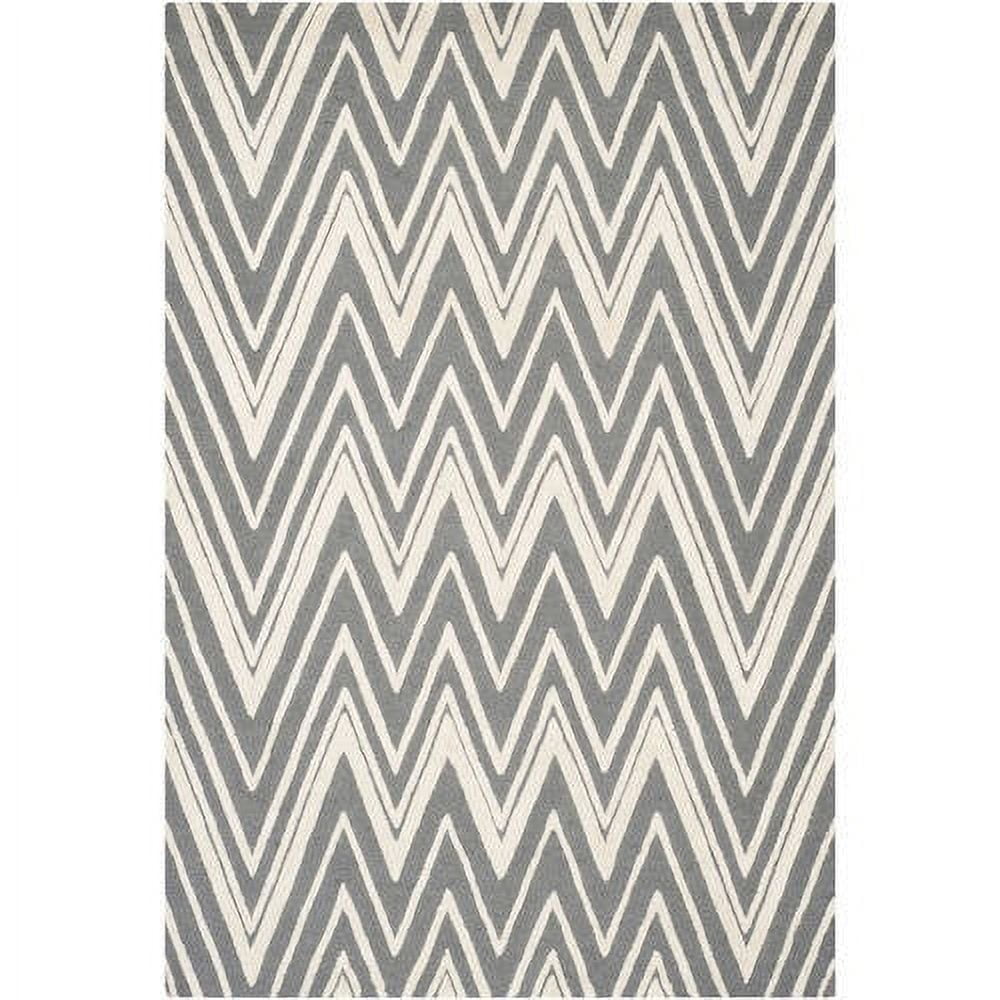 Dark Grey and Ivory Hand-Tufted Wool Zig Zag 6' x 9' Rug
